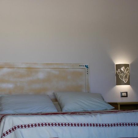 L'Alga Bed & Breakfast Cabras Exterior photo