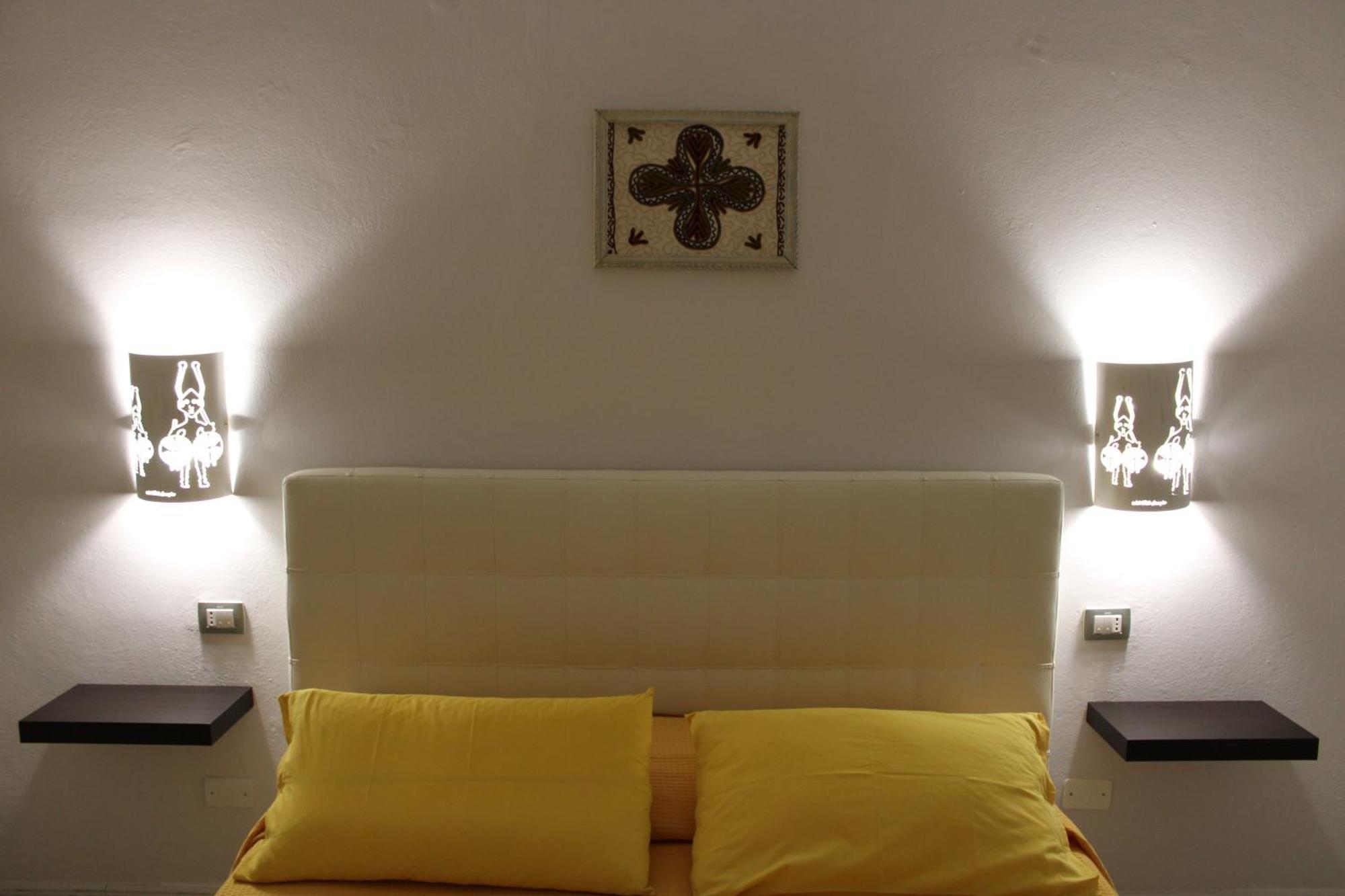 L'Alga Bed & Breakfast Cabras Exterior photo