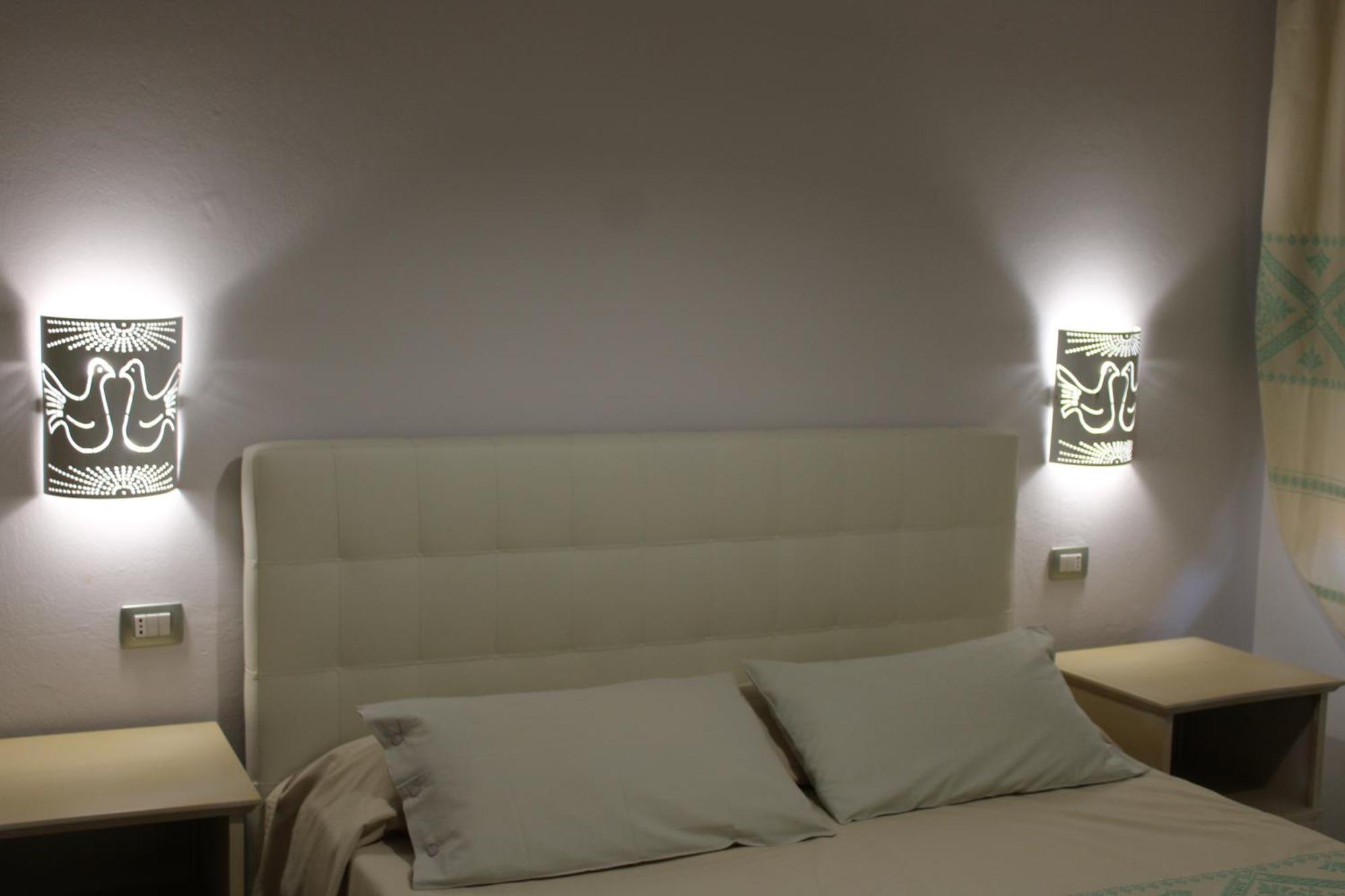 L'Alga Bed & Breakfast Cabras Exterior photo