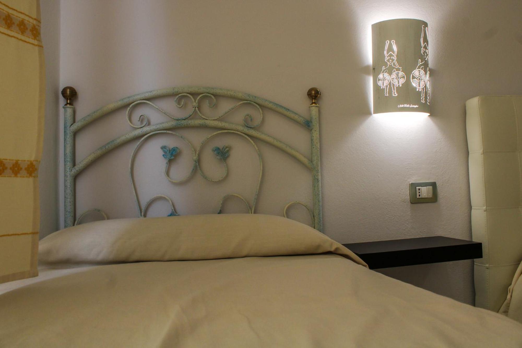 L'Alga Bed & Breakfast Cabras Exterior photo