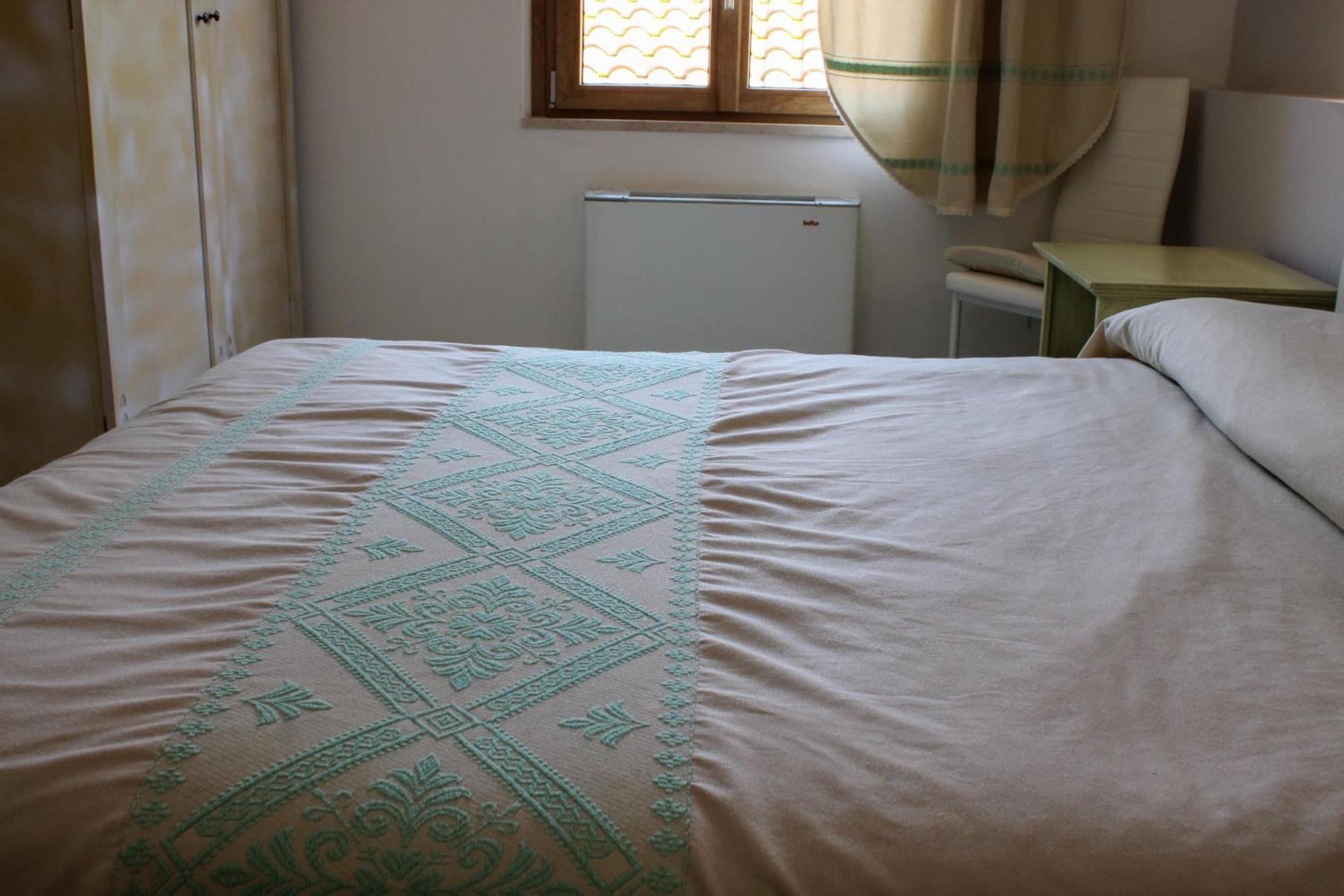 L'Alga Bed & Breakfast Cabras Exterior photo